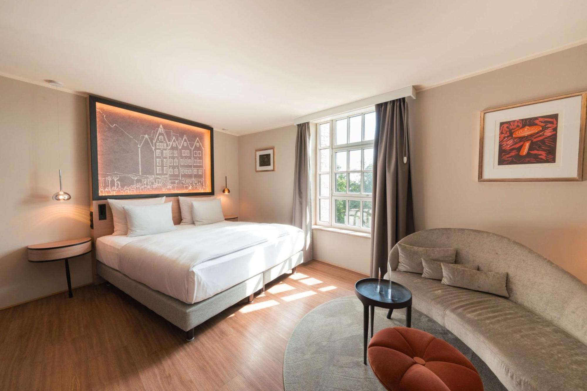 Wasserturm Hotel Cologne, Curio Collection By Hilton Exterior foto