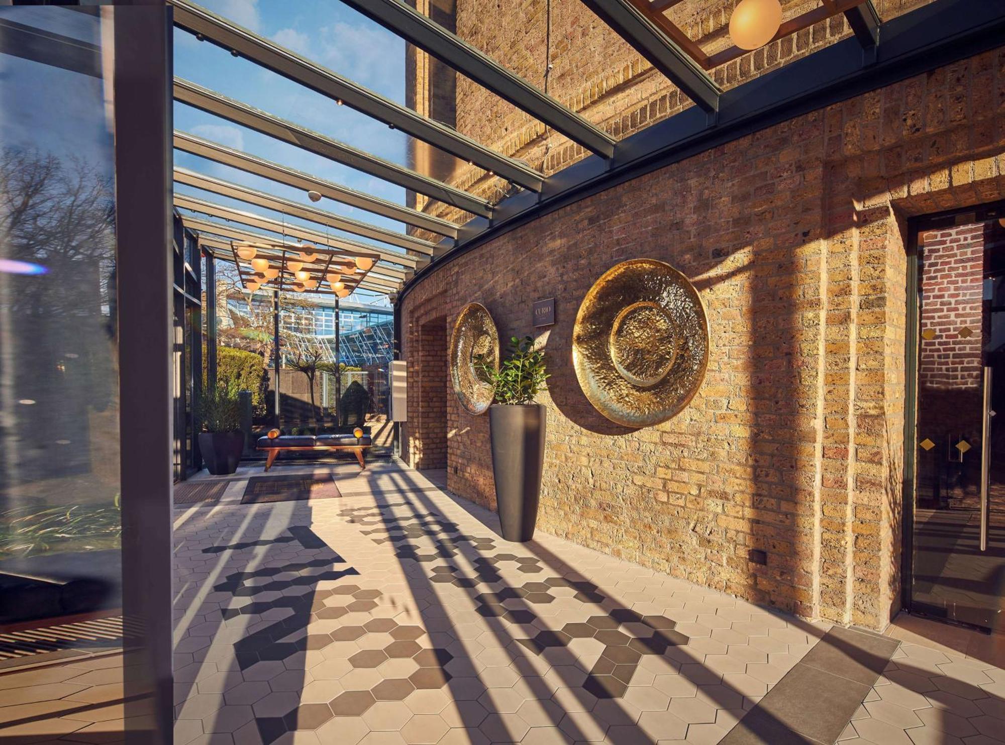 Wasserturm Hotel Cologne, Curio Collection By Hilton Exterior foto